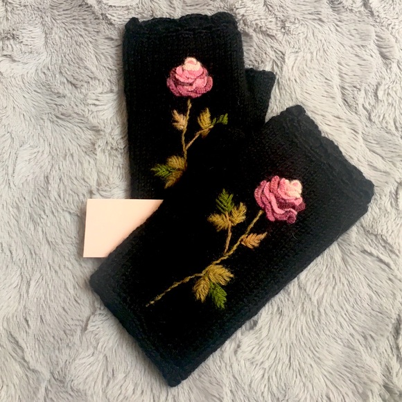 Accessories - Fingerless Gloves